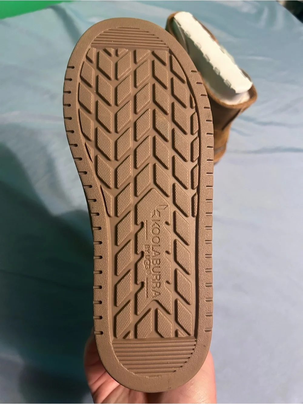 Girls size 4 Koolaburra UGG Chestnut suede mini Victoria boots